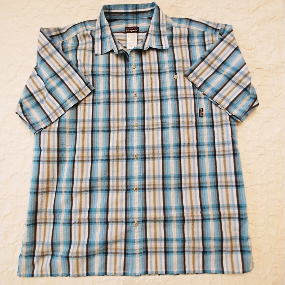 NICE PATAGONIA BUTTON UP SHIRT